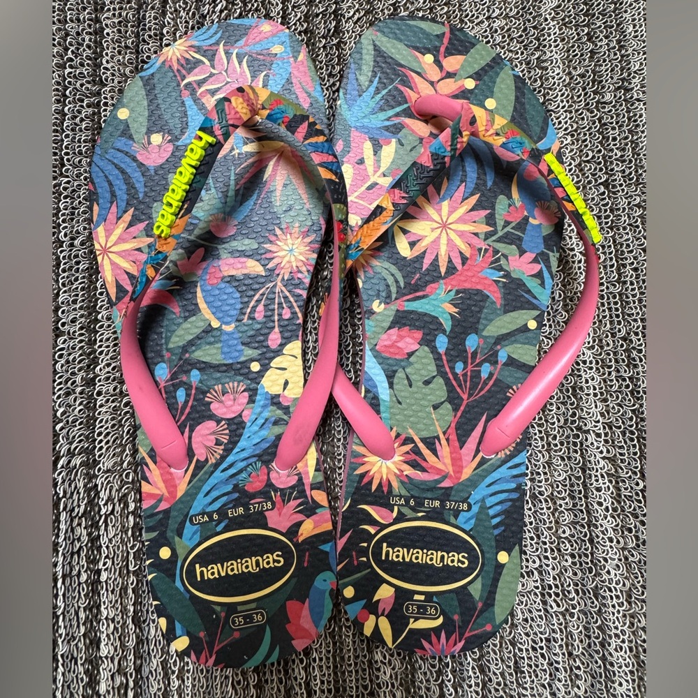 NEW 6 HAVAIANAS FLORAL PINK FLIP FLOPS